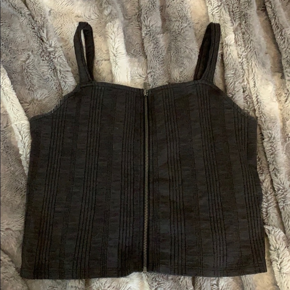 crop top tank